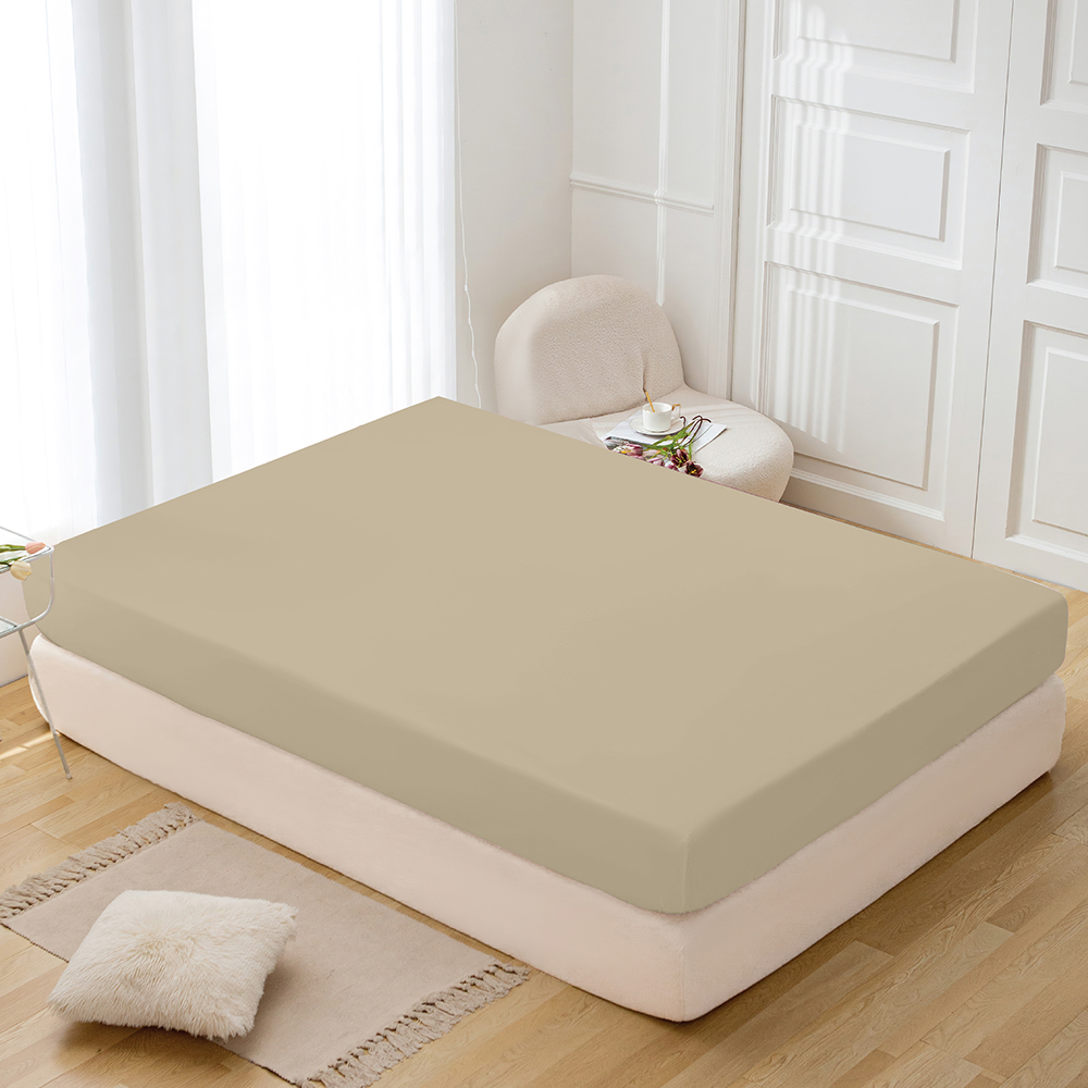 Ochranný kryt hnědého namontovaného